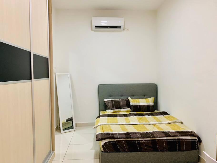Stay@ Kiara Plaza Kajang/Semenyih Free Wifi/Car Park מראה חיצוני תמונה